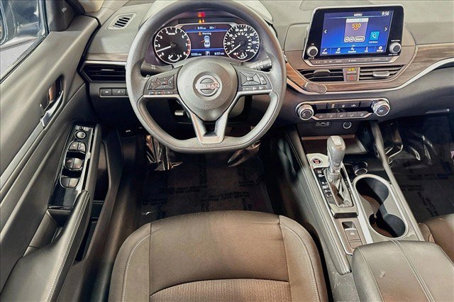 Used 2023 Nissan Altima 2.5 SV AWD/4WD image 19