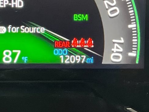 Used 2025 Toyota RAV4 XLE Premium w/ Weather Package FWD image 18
