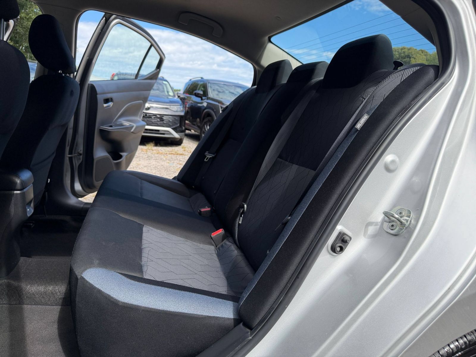 Used 2025 Nissan Versa SV FWD image 24