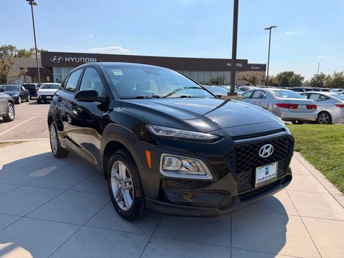 Used 2021 Hyundai Kona SE AWD/4WD image 11