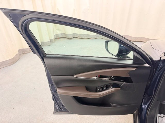 Used 2021 MAZDA CX-30 AWD 2.5 S w/ Premium Package image 14