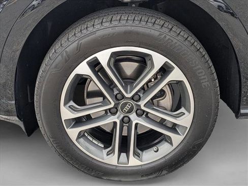 Certified 2025 Audi Q5 Premium w/ Convenience Package image 22