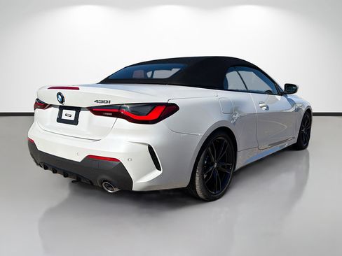 Used 2022 BMW 430i Convertible w/ M Sport Package image 3