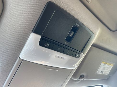 Used 2025 Nissan Sentra SV w/ SV Premium Package image 27