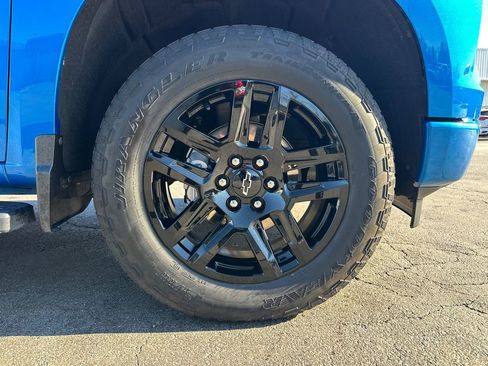 Used 2023 Chevrolet Silverado 1500 RST image 13