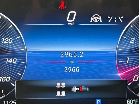 Used 2025 Mercedes-Benz GLS 450 4MATIC image 30