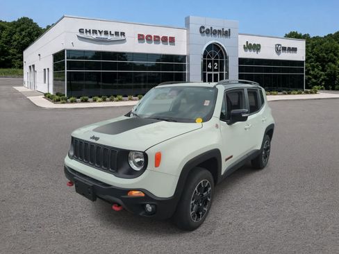 Used 2023 Jeep Renegade Trailhawk w/ Sun/Sound Group AWD/4WD image 3
