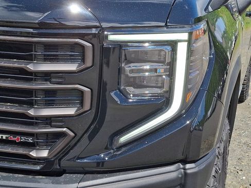 Used 2025 GMC Sierra 1500 AT4X AWD/4WD image 9