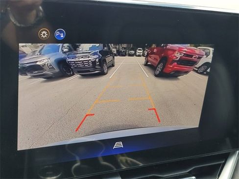 New 2026 Chevrolet Equinox LT w/ Convenience Package II image 17