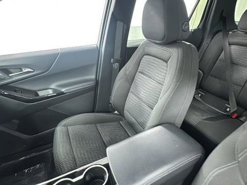 Used 2025 Chevrolet Equinox LT AWD/4WD image 13