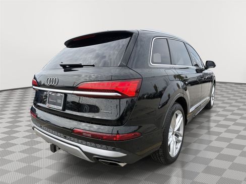 Certified 2025 Audi Q7 3.0T Premium Plus AWD/4WD image 5