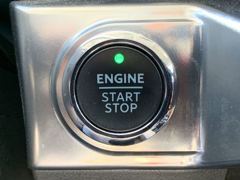 Used 2023 Ford F150 Lariat w/ Equipment Group 502A High image 17