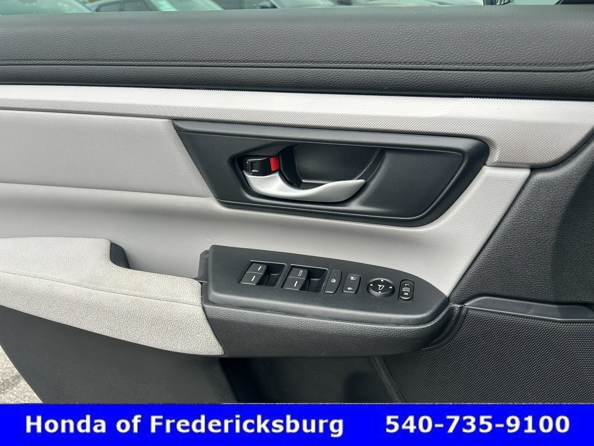 Certified 2019 Honda CR-V LX image 27