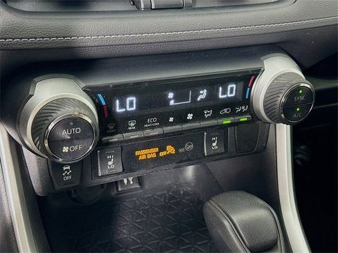 Certified 2019 Toyota RAV4 XLE w/ Convenience Package image 15