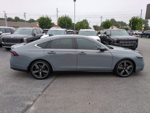 Used 2023 Honda Accord Sport image 6