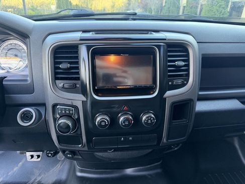 Used 2014 RAM 1500 Express RWD image 17
