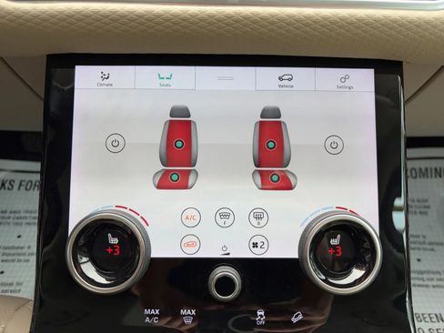 Used 2018 Land Rover Range Rover Velar S AWD/4WD image 24