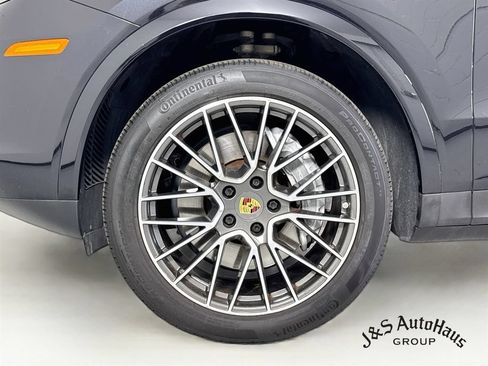Used 2021 Porsche Cayenne AWD/4WD image 39