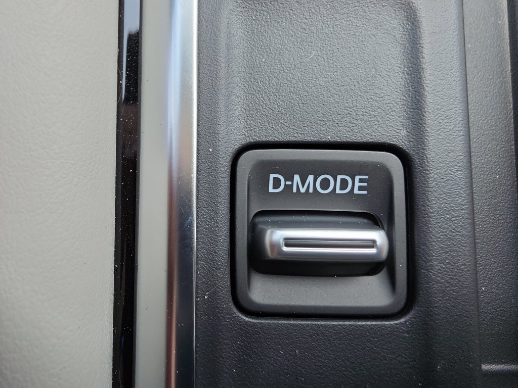 New 2026 Nissan Pathfinder SL FWD image 38