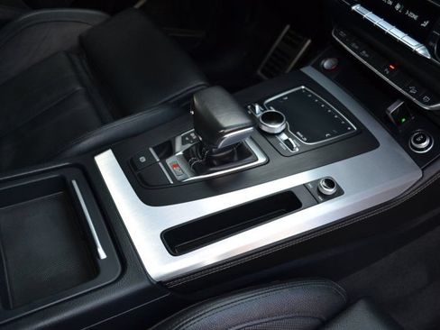 Used 2018 Audi SQ5 Prestige AWD/4WD image 23