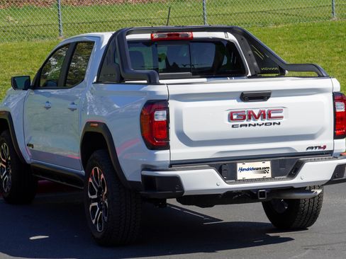 Used 2025 GMC Canyon AT4 w/ Nightfall Edition AWD/4WD image 7