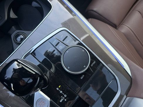 Used 2022 BMW X5 xDrive40i w/ M Sport Package image 27