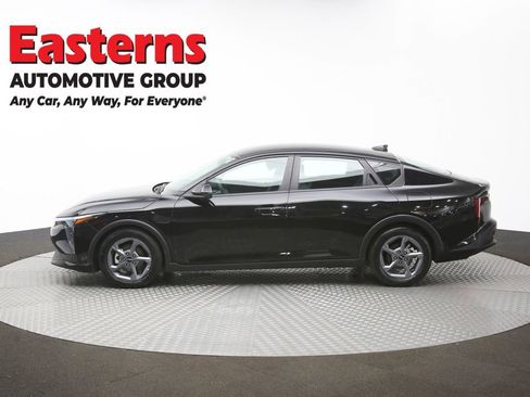 Used 2025 Kia K4 LXS image 59