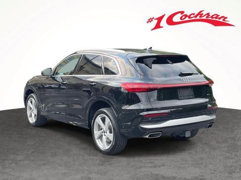 Certified 2025 Audi Q5 Premium Plus w/ Premium Plus AWD/4WD image 9