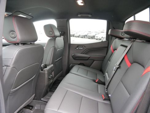 New 2026 Chevrolet Colorado Z71 w/ Technology Package AWD/4WD image 17