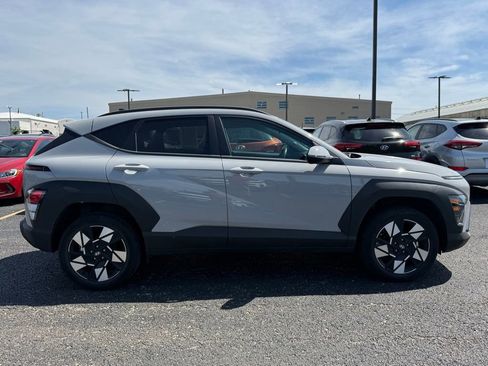 Used 2025 Hyundai Kona SEL AWD/4WD image 8