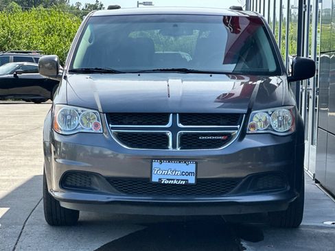 Used 2016 Dodge Grand Caravan SXT w/ UConnect Hands-Free Group FWD image 8