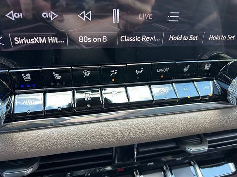 New 2026 GMC Canyon Denali w/ LPO, Denali Black Edition AWD/4WD image 35