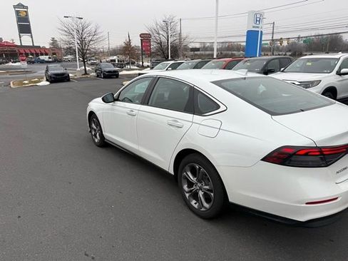 Used 2024 Honda Accord EX image 5