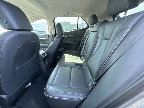 Used 2023 Buick Envision Essence image 27