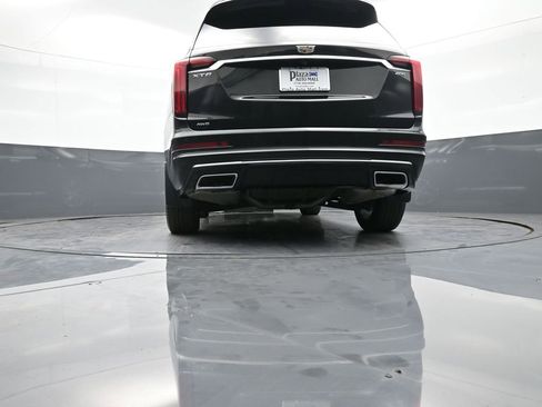 Used 2024 Cadillac XT6 Premium Luxury image 32