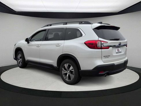 Used 2025 Subaru Ascent Premium image 6