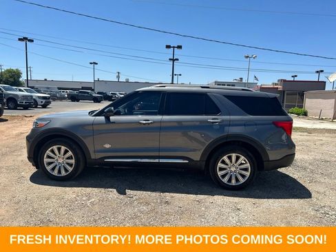 Used 2024 Ford Explorer King Ranch w/ Technology Package AWD/4WD image 7