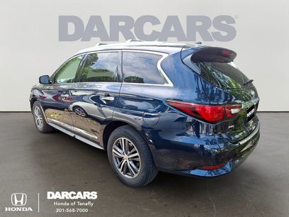 Used 2019 INFINITI QX60 Luxe w/ Essential Package