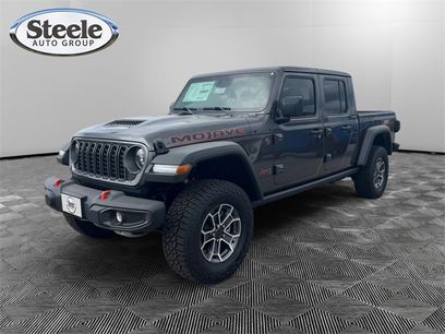 New 2025 Jeep Gladiator Mojave w/ Convenience Group