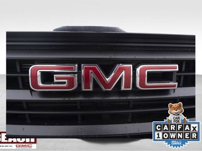 Used 2022 GMC Terrain SLE w/ Driver Convenience Package