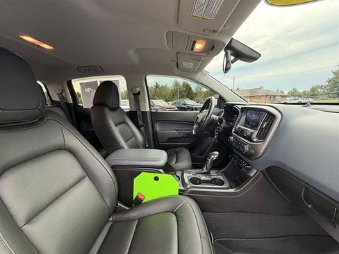 Used 2022 Chevrolet Colorado Z71 AWD/4WD image 18