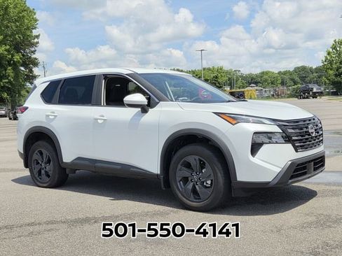 Used 2026 Nissan Rogue SV FWD image 5