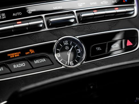 Used 2020 Mercedes-Benz E 350 4MATIC Sedan w/ Parking Assistance Package image 56