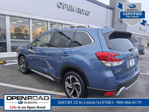 Used 2023 Subaru Forester Touring image 6