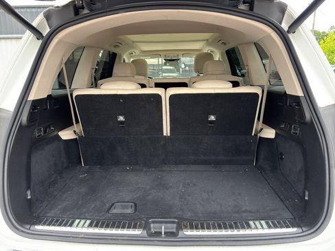 Used 2021 Mercedes-Benz GLS 450 4MATIC image 4