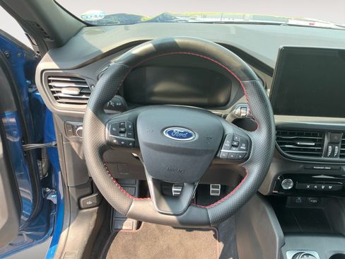 Used 2023 Ford Escape ST-Line w/ Tech Pack #1 AWD/4WD image 12