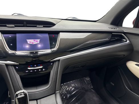 Used 2020 Cadillac XT6 Sport AWD/4WD image 59