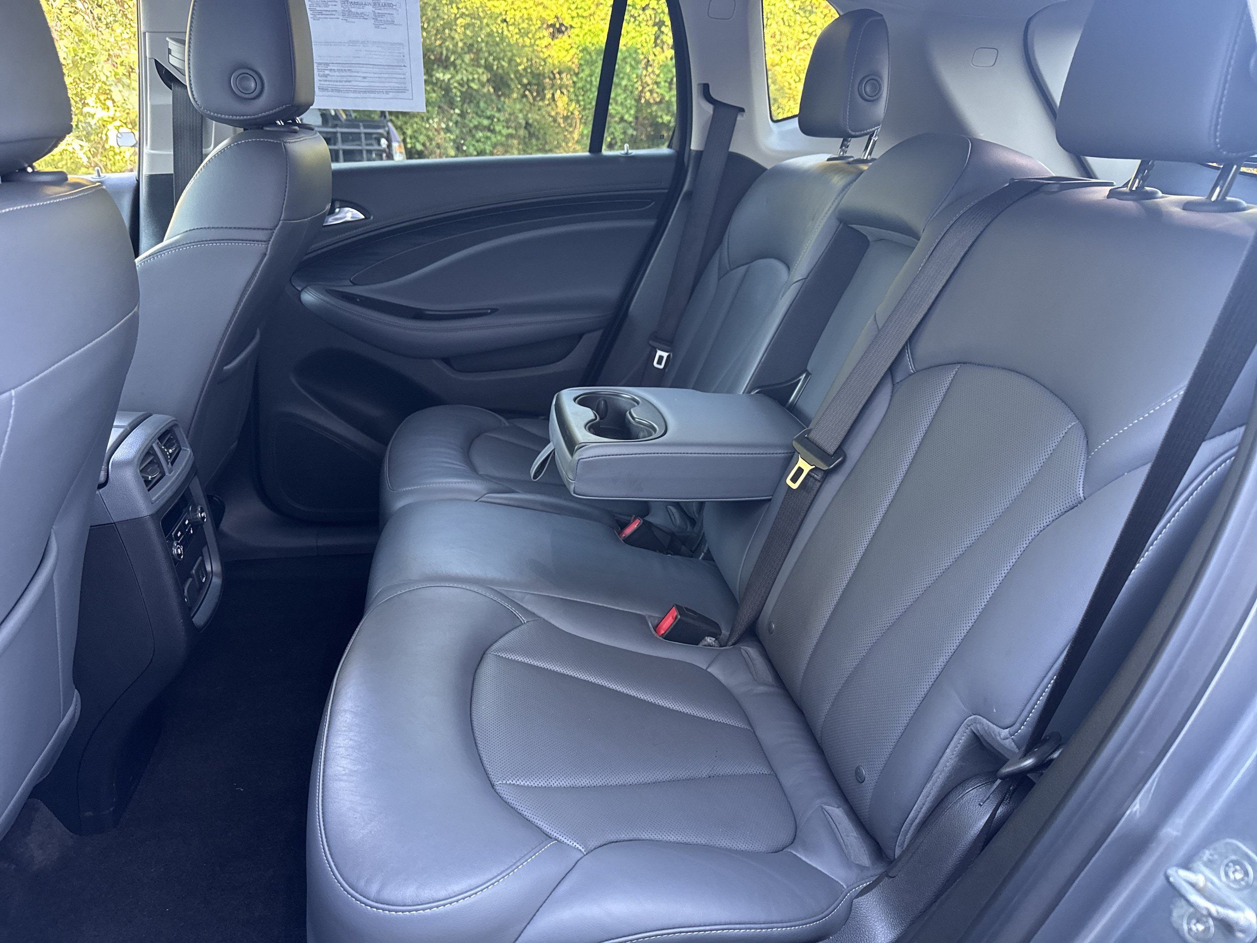 Used 2020 Buick Envision Essence AWD/4WD image 9