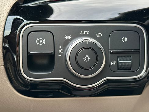 Certified 2025 Mercedes-Benz CLA 250 image 30