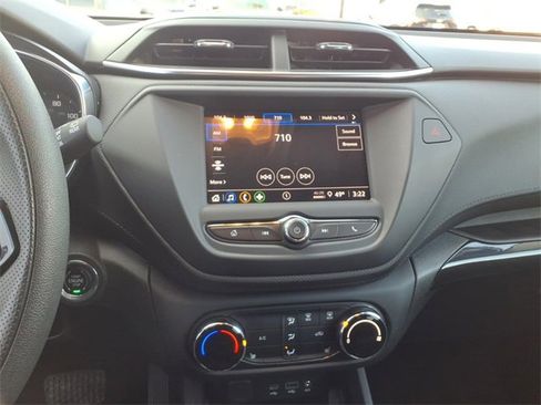 Used 2023 Chevrolet TrailBlazer LT image 13